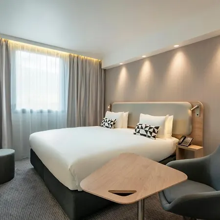 Express - Marne-la-vallee Val D'europe By Ihg 3*